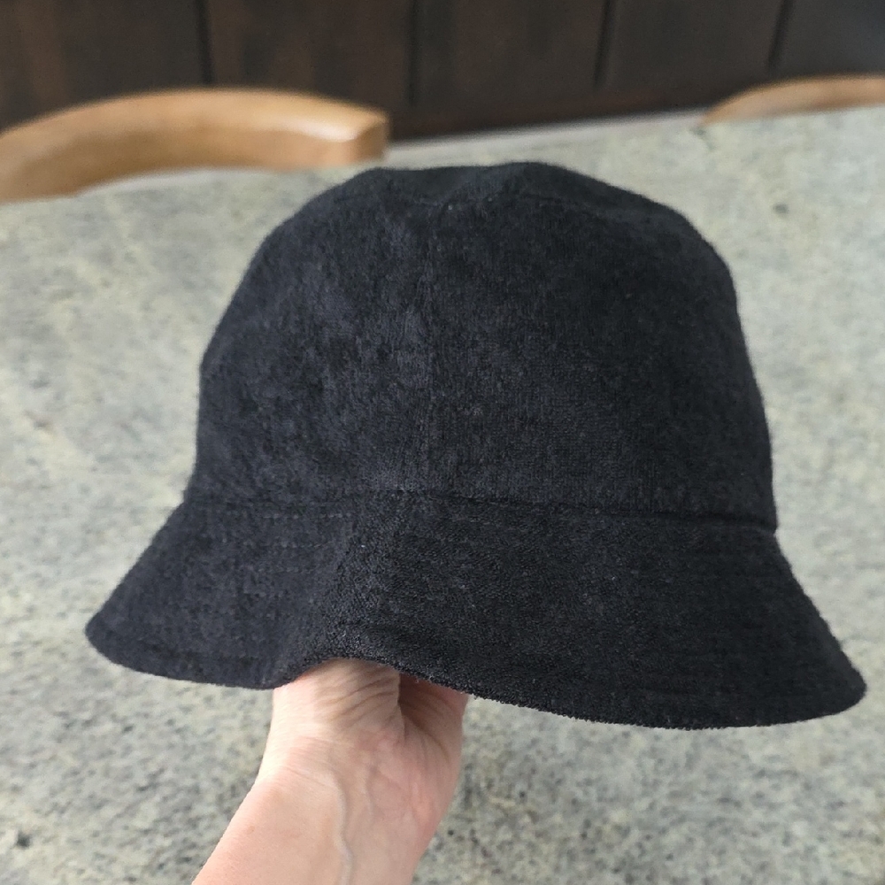David and Young Classic Black Terry Cloth Bucket Hat